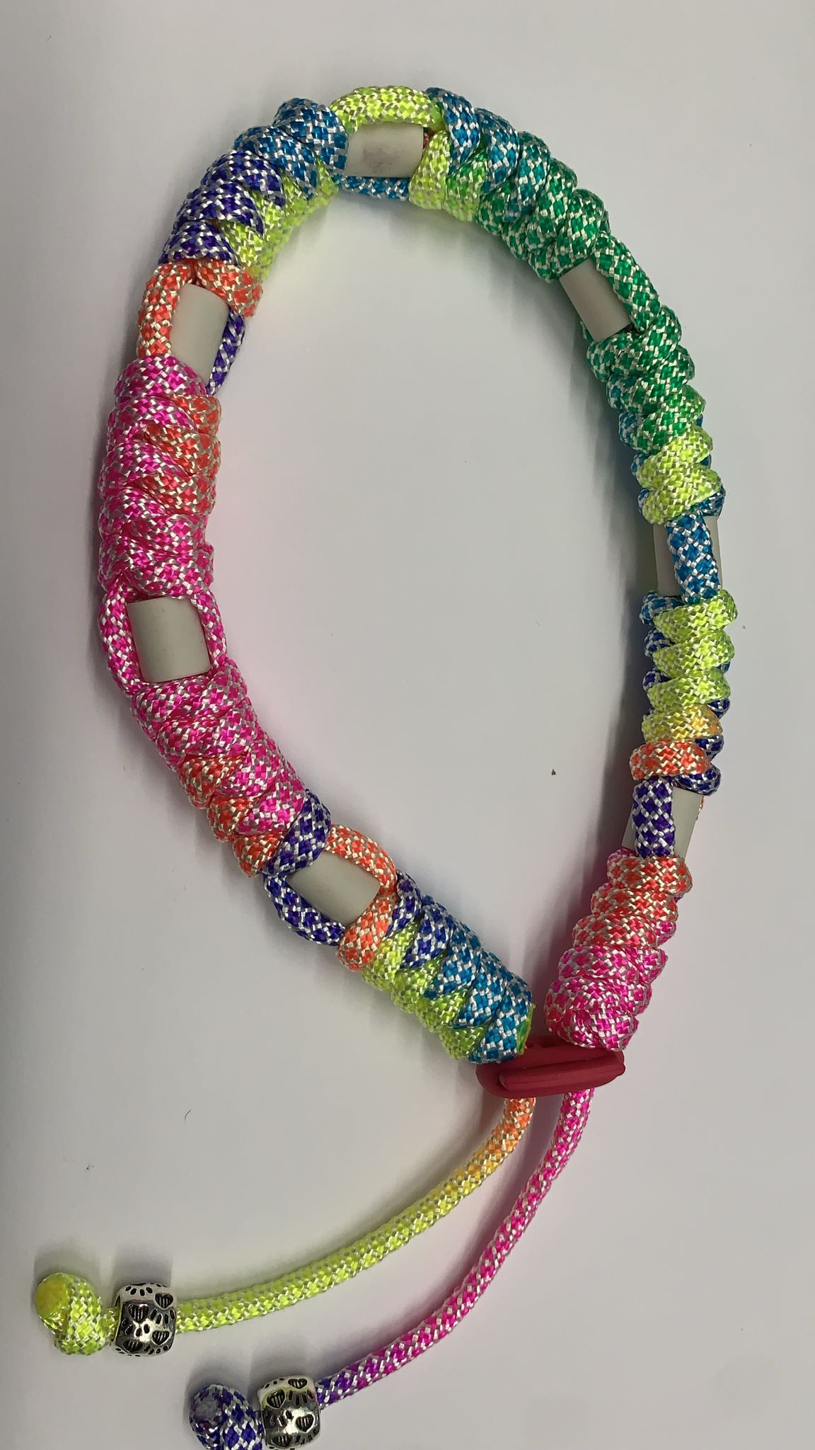 Round tekenhalsband 33 cm. Diamond rainbow