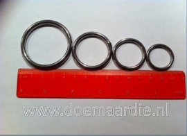 O ring, RVS binnenmaat 30 mm 4 mm. vanaf 52 cent