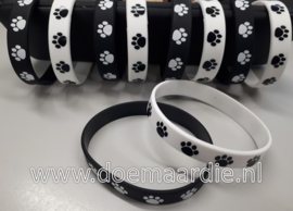 Siliconen armband met pootje, wit of zwart