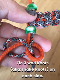 Pam Soldoff, Paracord, enkel voet band.