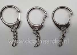 Sleutelhanger ring met klap opening en kettinkje