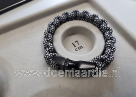 Paracord bracelet zwart wit, polsomtrek 17 cm