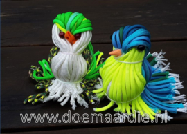 Vogeltje van restjes paracord maken.