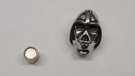 Skull with helmet, RVS, zilverkleur