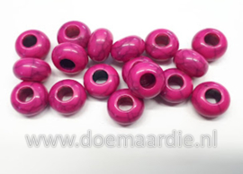 Kraal, fuchsia met marmer effect. Per ong 20, gat 5,6 mm