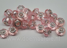 Facet, baby roze,  per 10, gat 5 mm