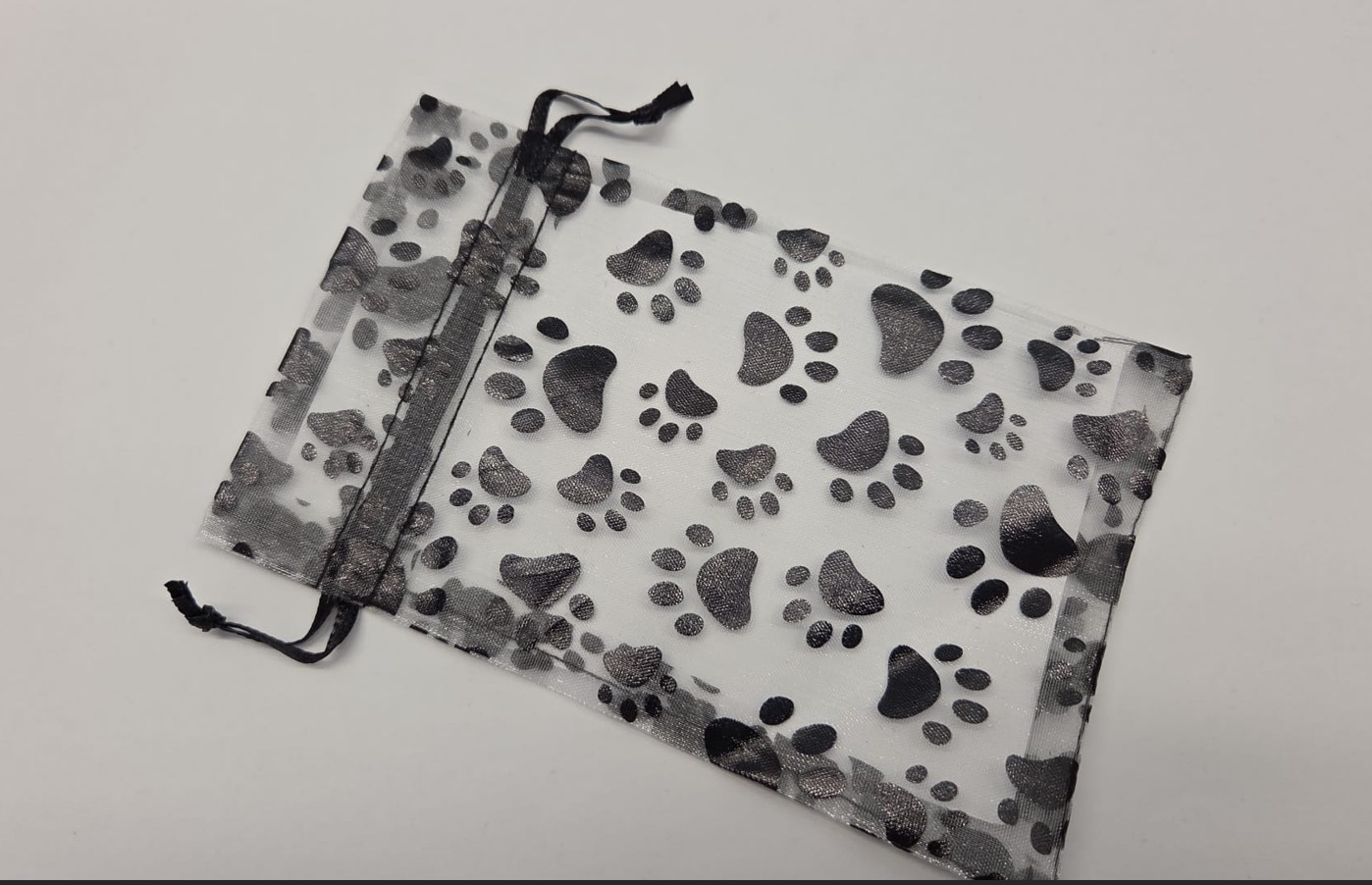 Organza zakje, pootjes, 150 bij 95 mm