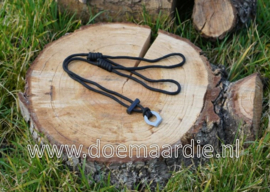 Paracord met fire starter