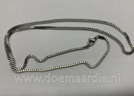 Zilverkleurig RVS kettinkje, lengte 24,5 cm, totaal 49 cm