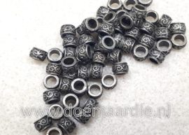Kleine kraaltjes, Keltisch zwart, grijs, gat 3,1 mm, per 10