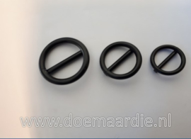 Stopjes, stegring,  gelaste ring met middenpin binnenmaat 16 mm