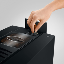 JURA E8 Cosmic Black (ED)