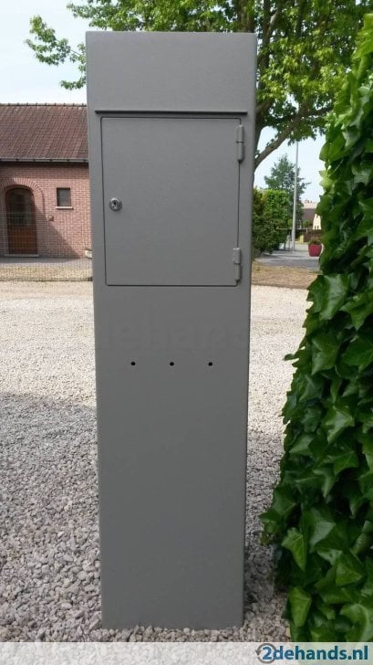 baai Integreren verbannen Aluminium brievenbus 'Tibo' 35x35x120 cm (1e cijfer van het huisnummer :  Geen huisnummer meeleveren) | Cortenstaal Brievenbussen |  cortenstaaltuinproducten
