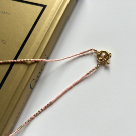 KETTING DELICATE PINK - GOLD PLATED