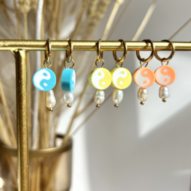 OORBELLEN YIN YANG BLAUW - GOLD PLATED