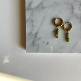 OORBELLEN GROENE STEENTJES - GOLD PLATED