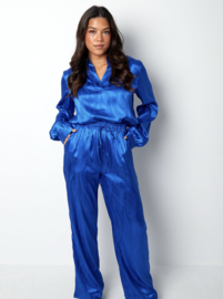 SATIJNEN BLOUSE MET PRINT - BLAUW
