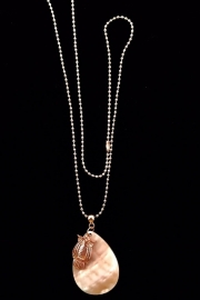 Ballchain ketting met grote hanger van schelp en rosé uil 0108