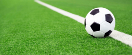 Mok met afbeelding voetbalveld en eigen naam