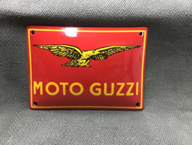 Moto Guzzi Blikken bord 'oud logo' 10x14 rood, geëmailleerd