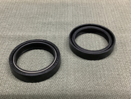 Ariete Voorvorkkeerringset 45x58x11 mm dubbele cup - Moto Guzzi /Aprilla Breva Norge SXV  RXV