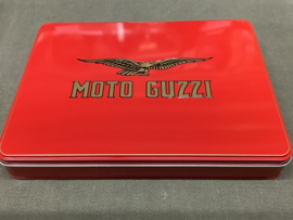 Moto Guzzi Blikje, groot, 31,5x24cm rood NML