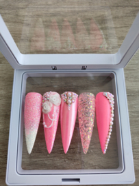 Pink Pearl Romance Press On Set