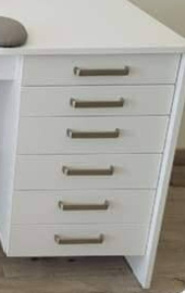LS Beauty Manicure Tafel Met Afzuiging - Chesterfield Gecapitonneerd Wit/grijs Met Strass Steentjes