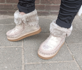 Winter boots goud