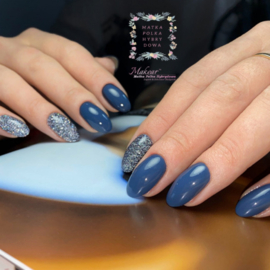 MAKEAR Gelpolish 933 / Color Stones 8ml