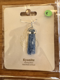 Kyaniet Hangertjes