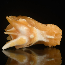 Draken skull oranje calciet +/- 7,5 cm