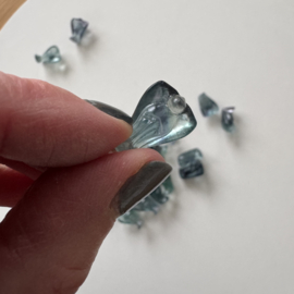 Tiny engeltje van fluoriet - groenblauw