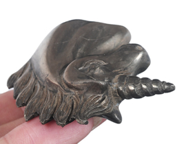 Pyiet eenhoorn (ongeveer 5 cm)