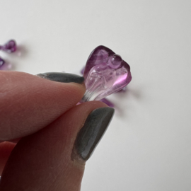 Tiny engeltje van fluoriet - donker violet