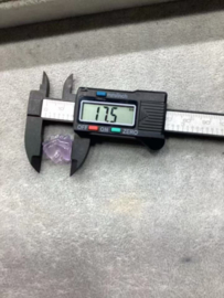 Tiny eenhoorntje van fluoriet - lila-achtig