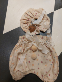 POMPOM BROEKJE MET KRAAGJE