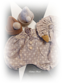 POMPOM BROEKJE MET KRAAGJE