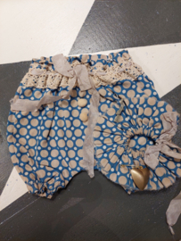 POMPOM BROEKJE MET KRAAGJE