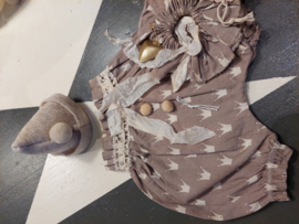 POMPOM BROEKJE MET KRAAGJE