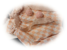 POMPOM BROEKJE MET KRAAGJE