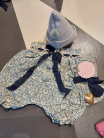 POMPOM BROEKJE MET KRAAGJE