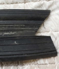 NOS lower doorrubber, >05/66