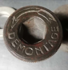 NOS center wheelbolt set