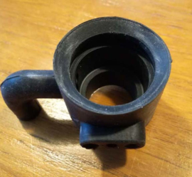 Rubber filler pipe