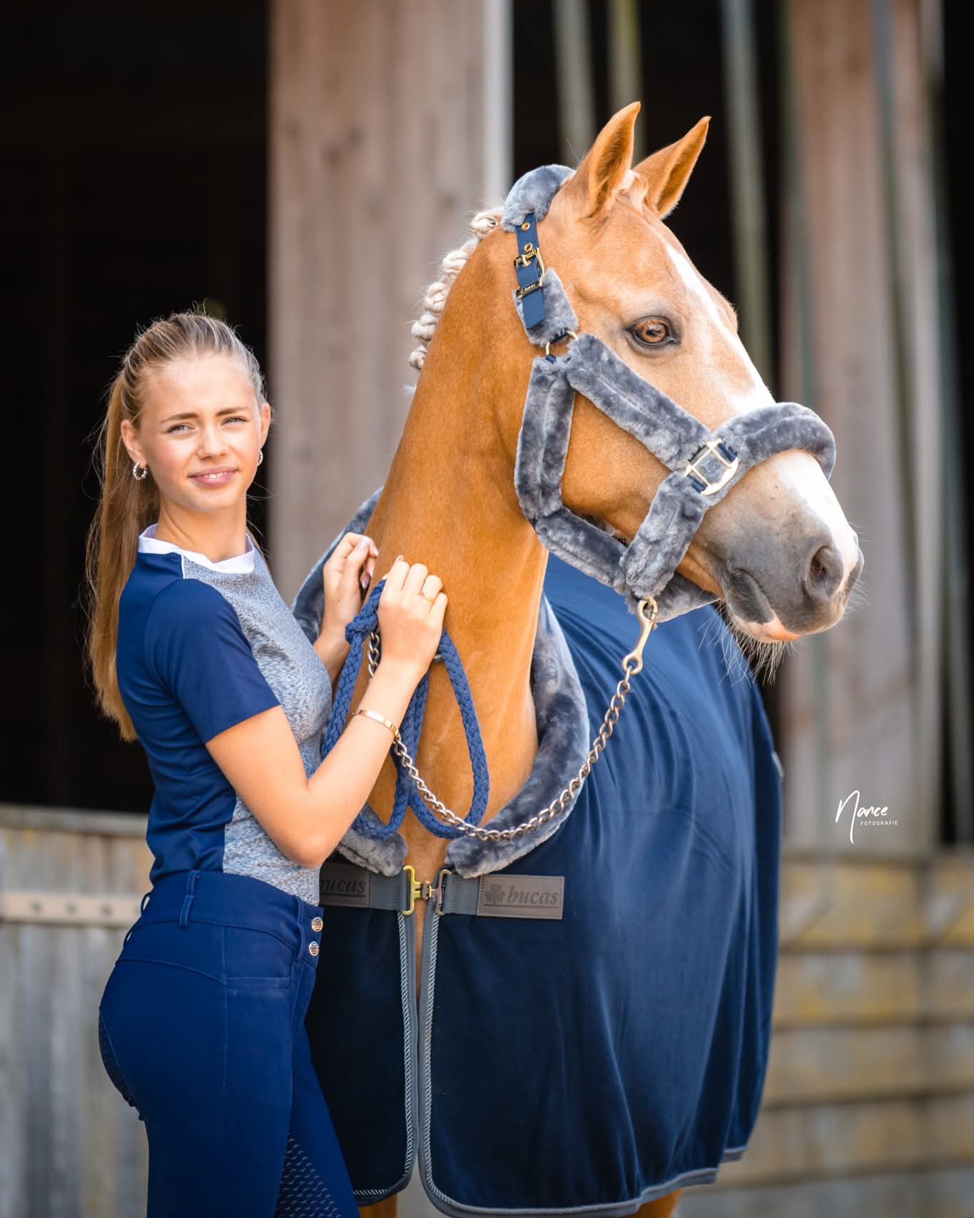 BUCAS SHOW LINE HALSTER FULL FUR NAVY