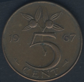 5 Cent 1967 leaves do not touch edge