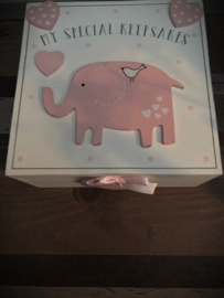 Houten keepsake met olifant-Roze