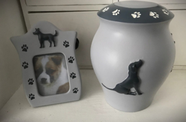 Urn Hond met fotolijst