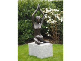 Tuinbeeld - groot bronzen beeld - Moderne naakte vrouw - Bronzartes